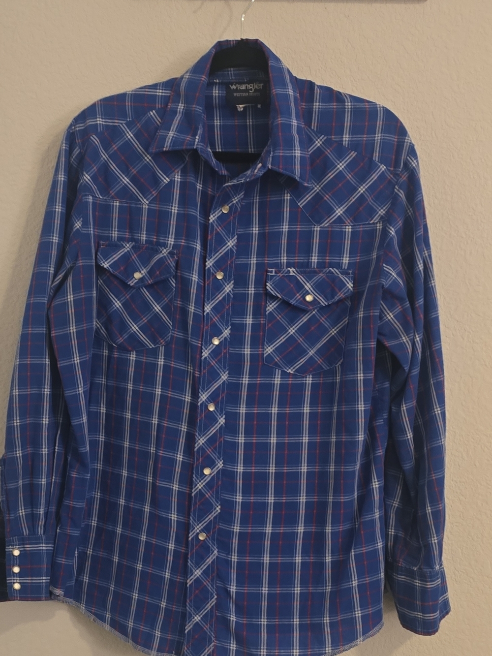 Wrangler Blue and Red Plaid Western Button-Down Shirt